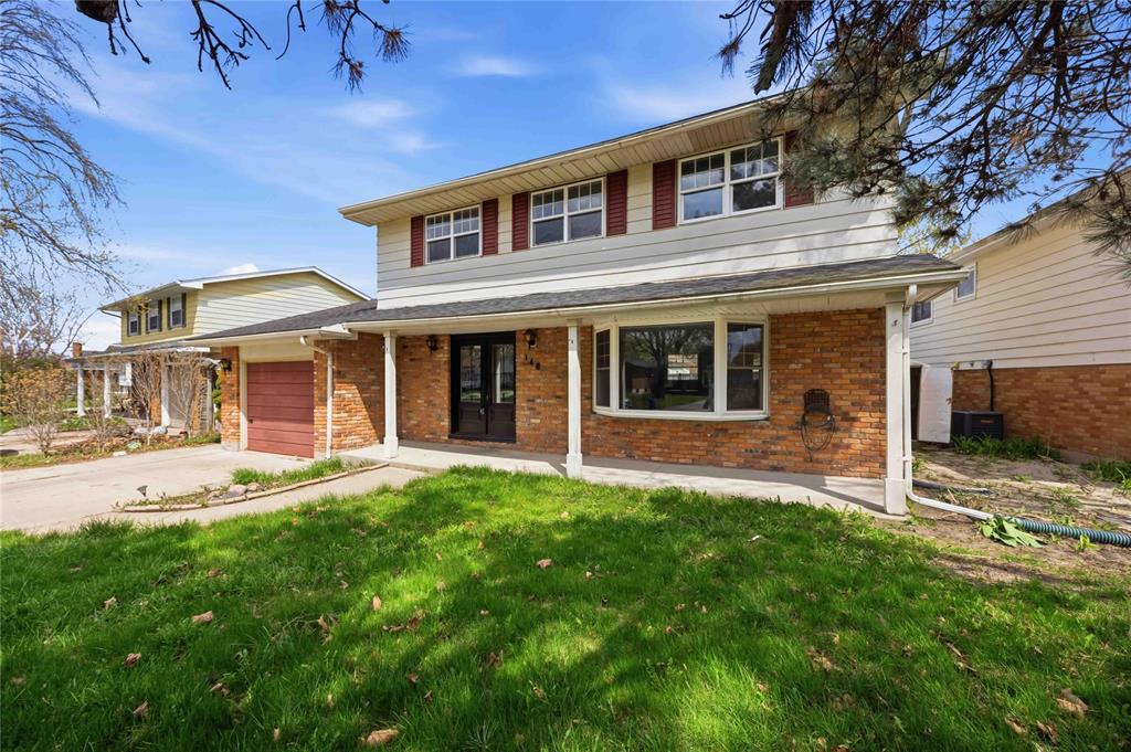 146 HANNA Crescent, Sarnia, Ontario, Canada photo 2