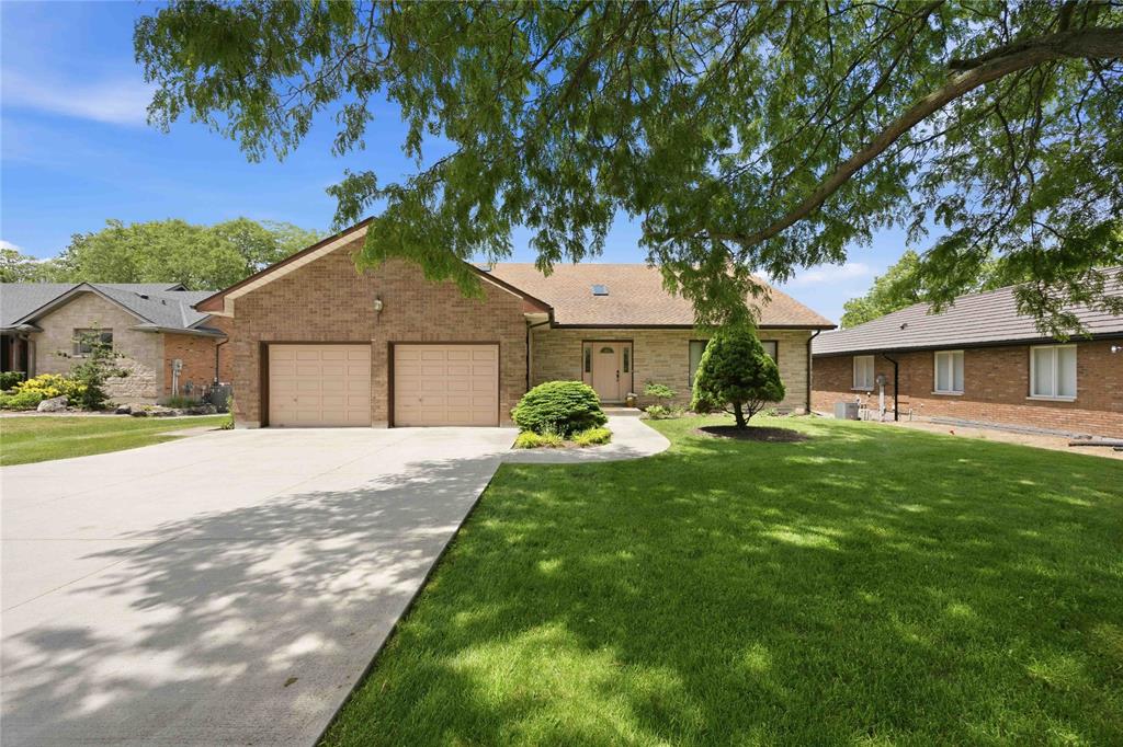 869 ST. CLAIR Parkway, Moore, Ontario, Canada photo 1