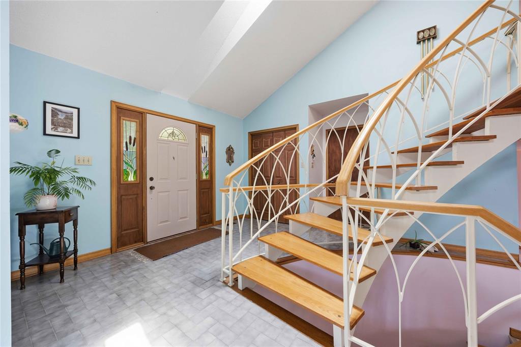869 ST. CLAIR Parkway, Moore, Ontario, Canada photo 8