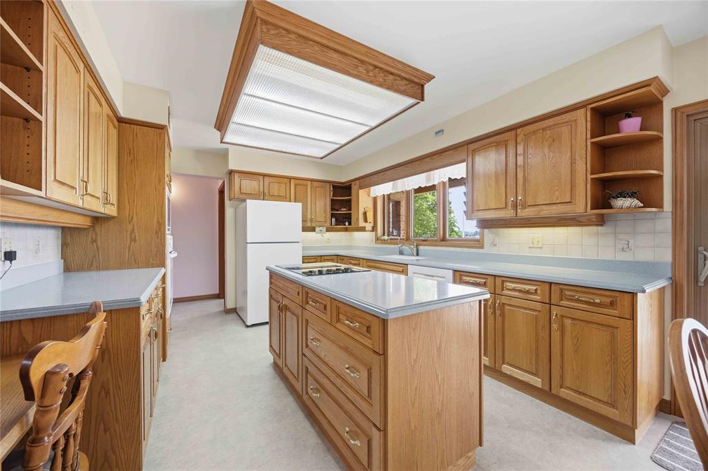 869 ST. CLAIR Parkway, Moore, Ontario, Canada photo 15