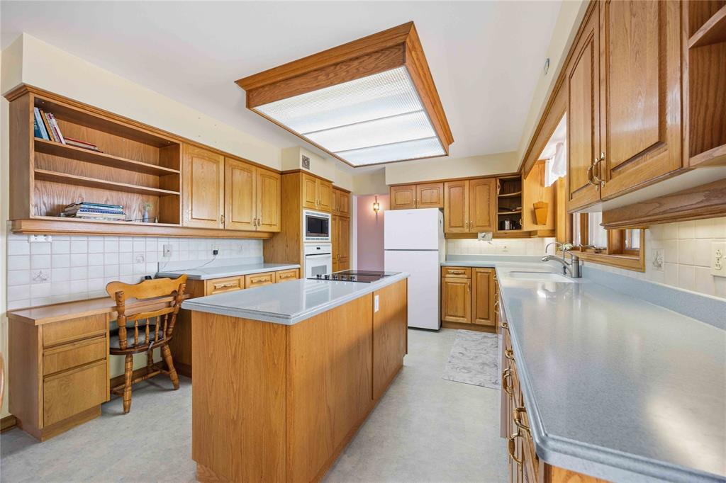869 ST. CLAIR Parkway, Moore, Ontario, Canada photo 16