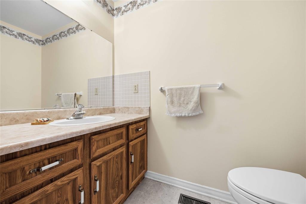 869 ST. CLAIR Parkway, Moore, Ontario, Canada photo 21