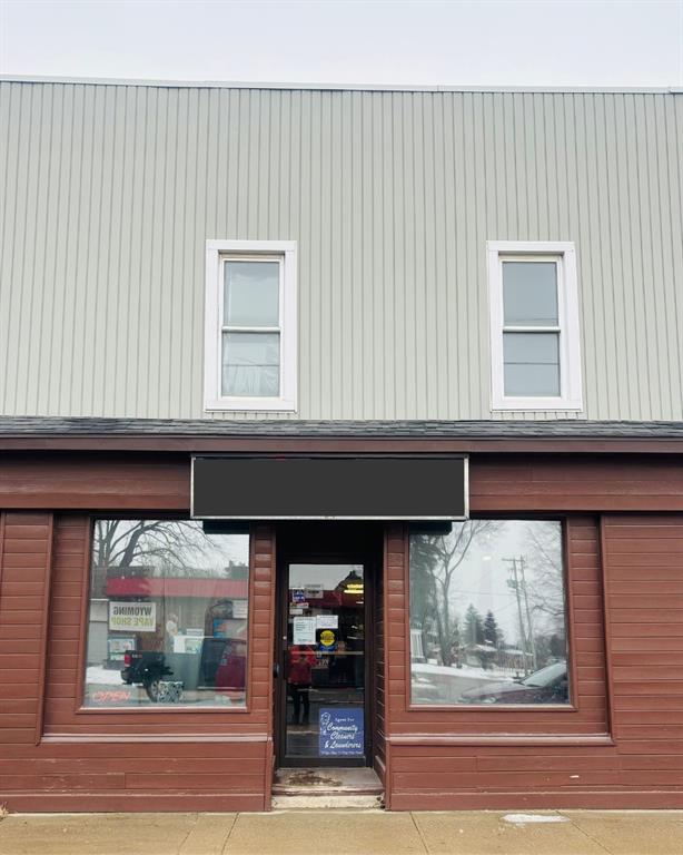 645 Broadway Street, Plympton-Wyoming, Ontario, Canada photo 1
