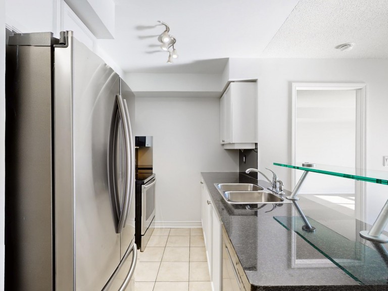 1507-70 High Park Ave, Toronto, Ontario, Canada photo 6