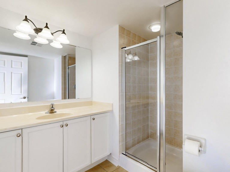 1507-70 High Park Ave, Toronto, Ontario, Canada photo 4