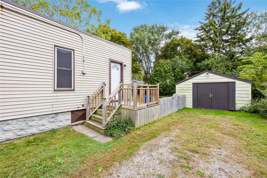 221 BRIGHT Street, Sarnia, Ontario, Canada photo 25