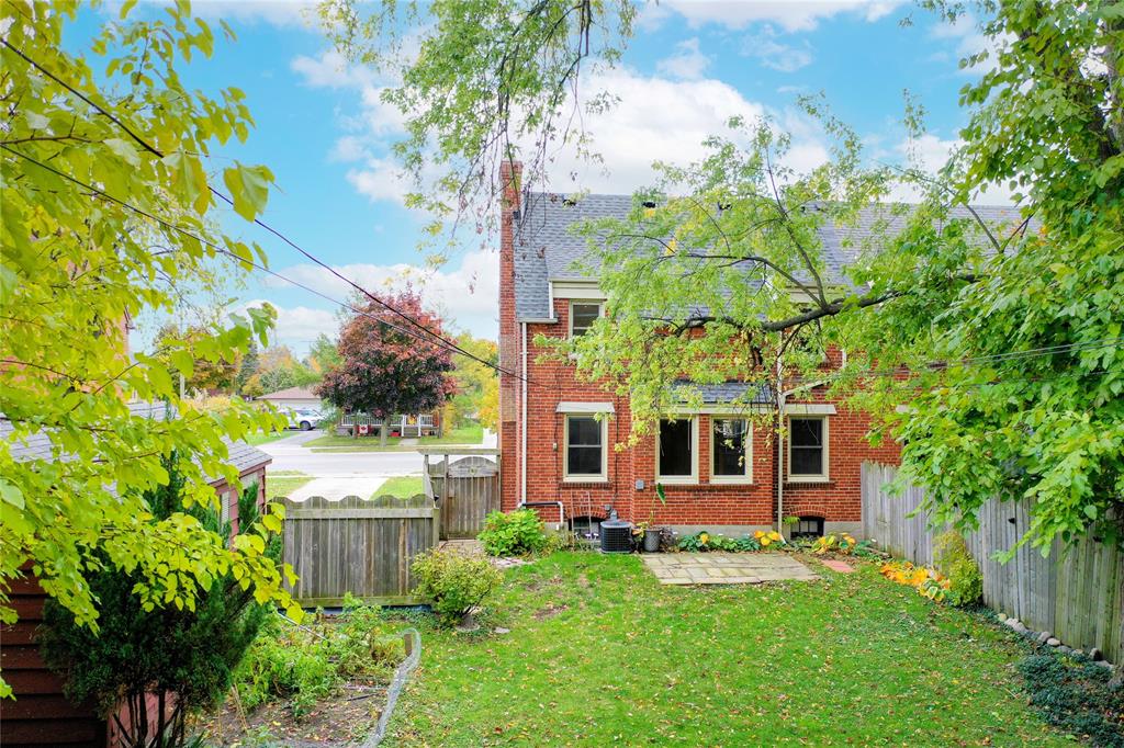 367 East Street North, Sarnia, Ontario, Canada photo 19