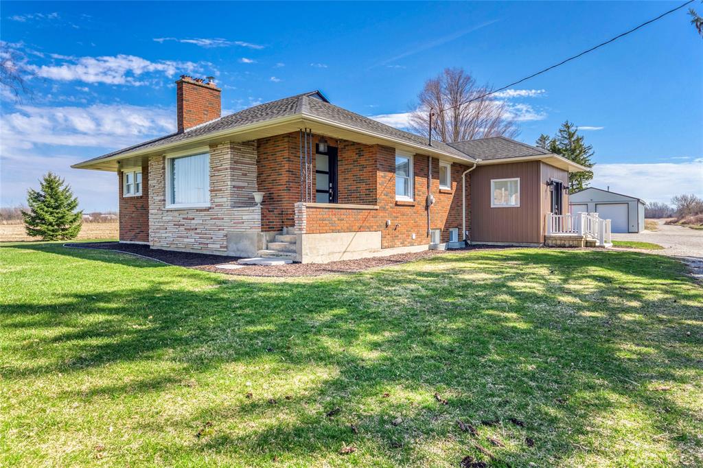 4083 London Line, Plympton-wyoming Ontario, Canada