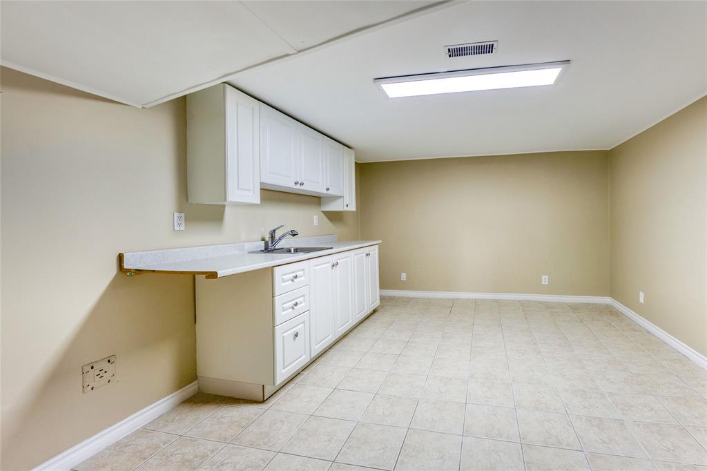 4083 LONDON Line, Plympton-Wyoming, Ontario, Canada photo 30