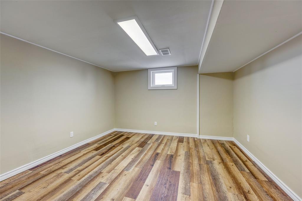 4083 LONDON Line, Plympton-Wyoming, Ontario, Canada photo 32