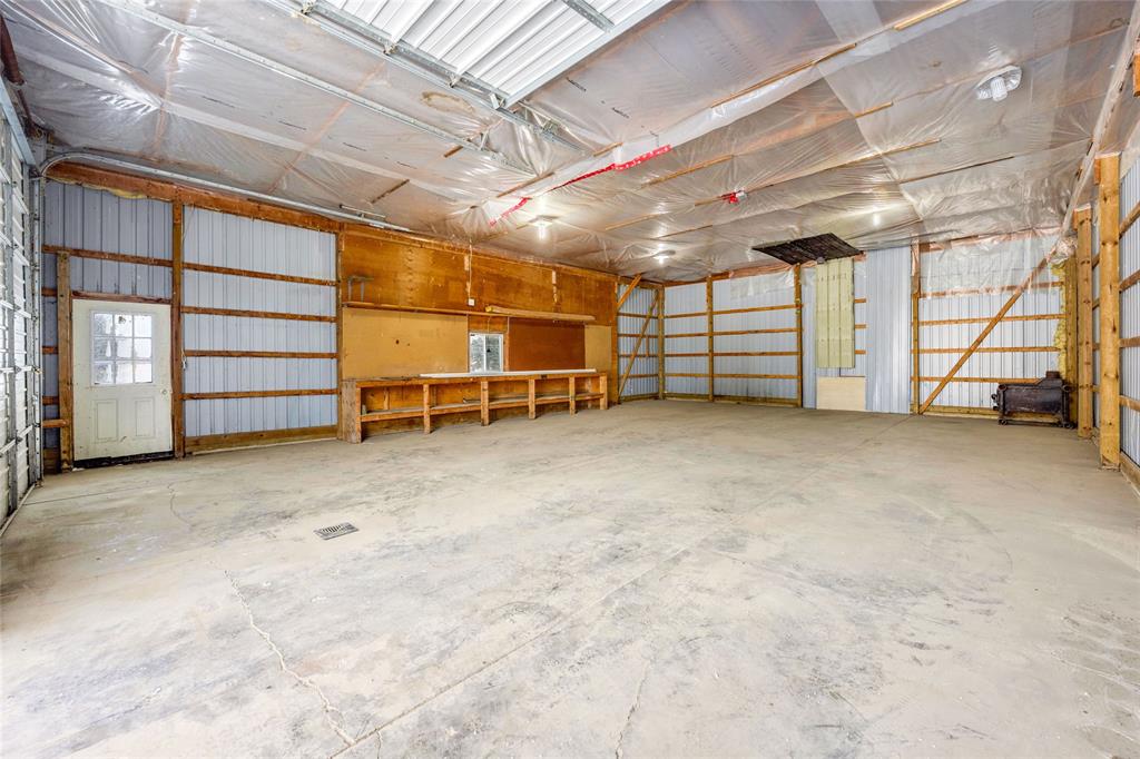 4083 LONDON Line, Plympton-Wyoming, Ontario, Canada photo 35