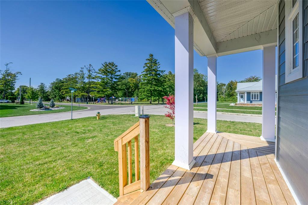 7596 THOMAS Street, Plympton-Wyoming, Ontario, Canada photo 4
