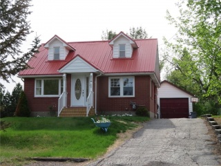 48 Mary Avenue, Naughton Ontario, Canada