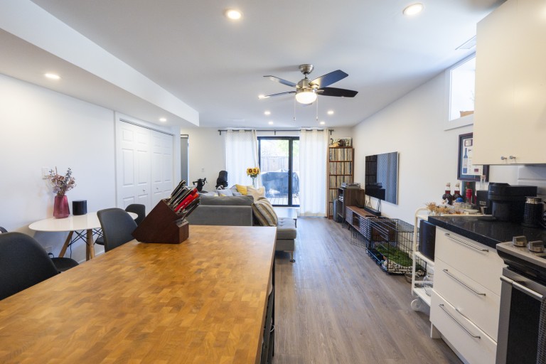 542 Annette Street, Toronto, Ontario, Canada photo 6