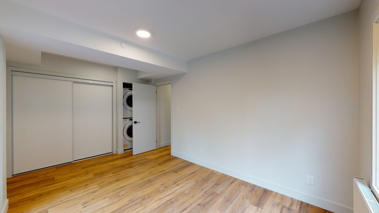 238 Jane Street, Unit 201, Toronto, Ontario, Canada photo 11
