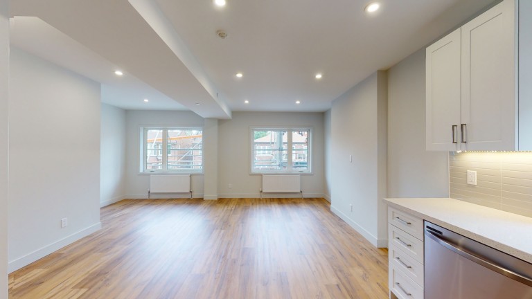 238 Jane Street, Unit 201, Toronto, Ontario, Canada photo 7