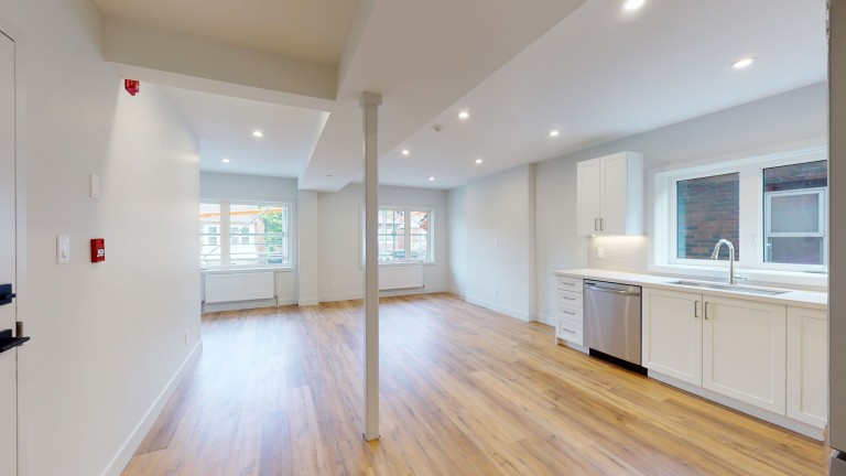 238 Jane Street, Unit 201, Toronto, Ontario, Canada photo 8
