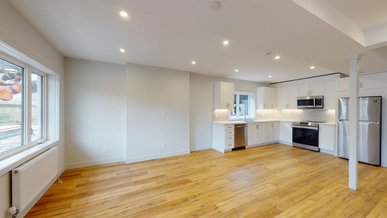 238 Jane Street, Unit 201, Toronto, Ontario, Canada photo 16