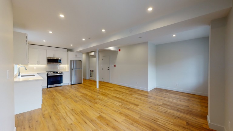 238 Jane Street, Unit 201, Toronto, Ontario, Canada photo 9