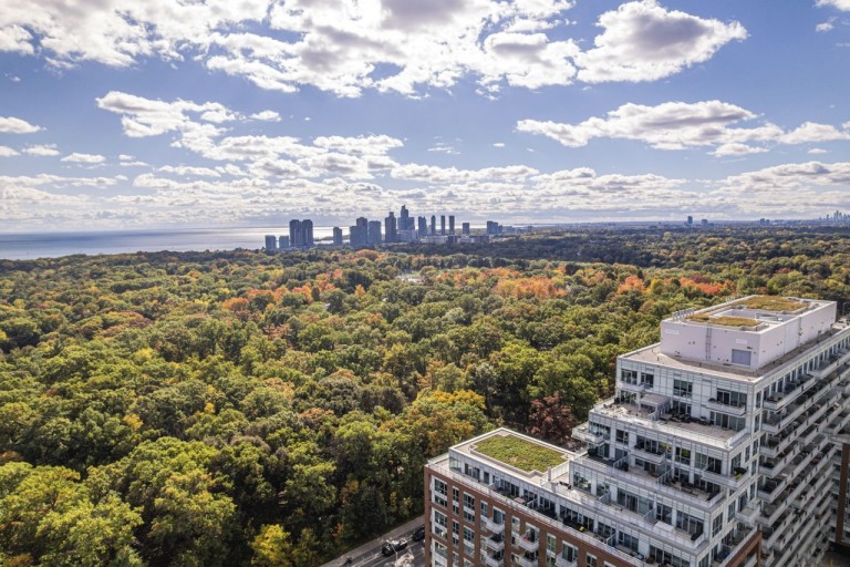 1830 Bloor Street West, UPH1, Toronto, Ontario, Canada