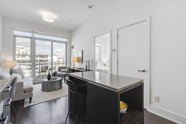 1830 Bloor Street West, UPH1, Toronto, Ontario, Canada