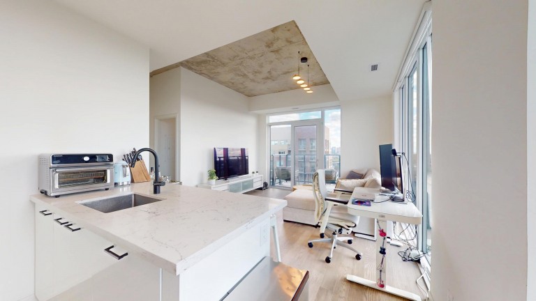 1808 St Clair Avenue West Unit 1009, Toronto, Ontario, Canada photo 10