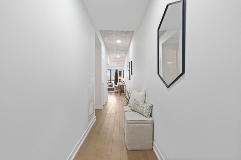 530 Indian Grove, Unit 401, Toronto, Ontario, Canada photo 3