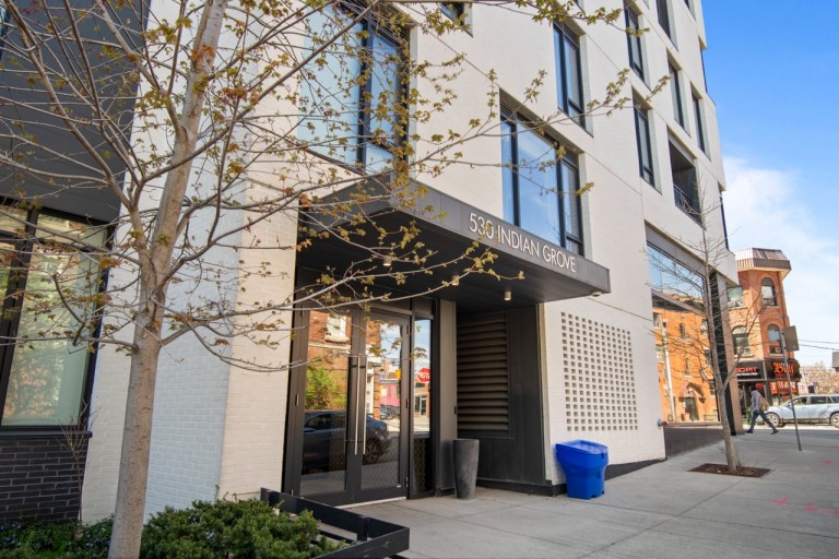 530 Indian Grove, Unit 401, Toronto, Ontario, Canada photo 2