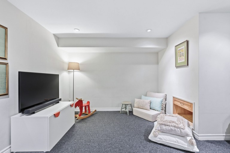 92 Indian Road Crescent, Toronto, Ontario, Canada photo 34