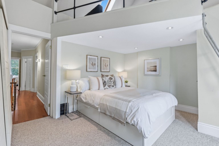 92 Indian Road Crescent, Toronto, Ontario, Canada photo 22