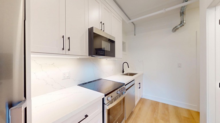 656 Annette Street Unit 102, Toronto, Ontario, Canada photo 10