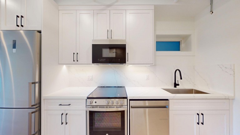 656 Annette Street Unit 102, Toronto, Ontario, Canada photo 11