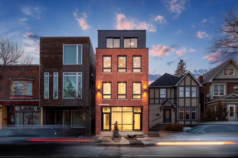 656 Annette Street Unit 102, Toronto, Ontario, Canada photo 1