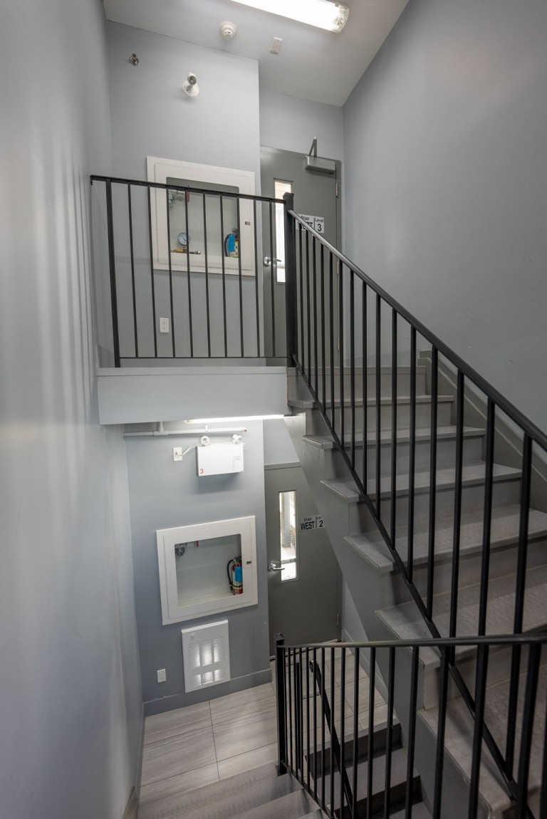 332 High Park Ave 203, Toronto, Ontario, Canada photo 19