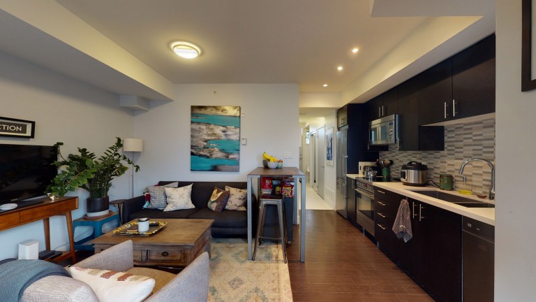 332 High Park Ave 203, Toronto, Ontario, Canada photo 5
