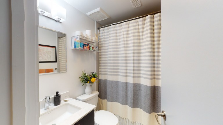 332 High Park Ave 203, Toronto, Ontario, Canada photo 14
