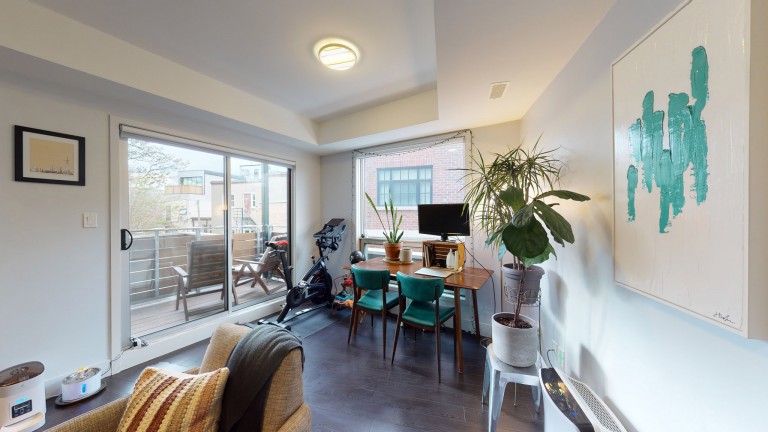 332 High Park Ave 203, Toronto, Ontario, Canada photo 10