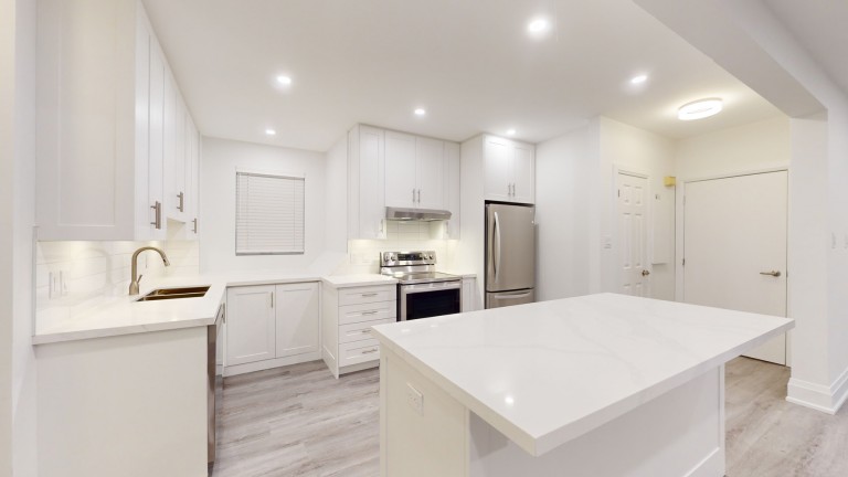 19 Grassmere Road, Main, Toronto, Ontario, Canada photo 4