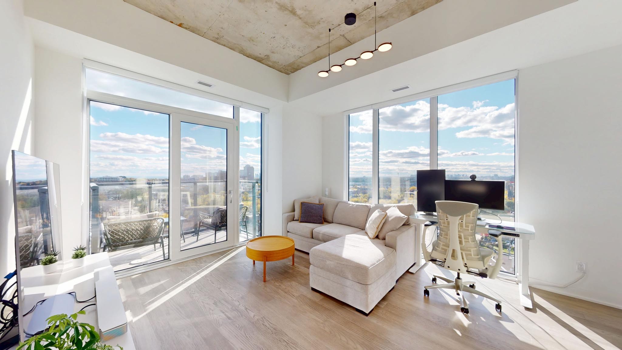 1808 St Clair Avenue West Unit 1009, Toronto, Ontario, Canada photo 2