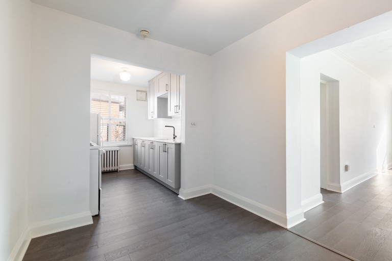 871 Millwood Road Suite 56, Toronto, Ontario, Canada photo 7