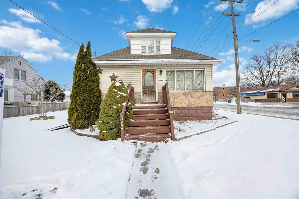 582 Wellington Street, Sarnia Ontario, Canada