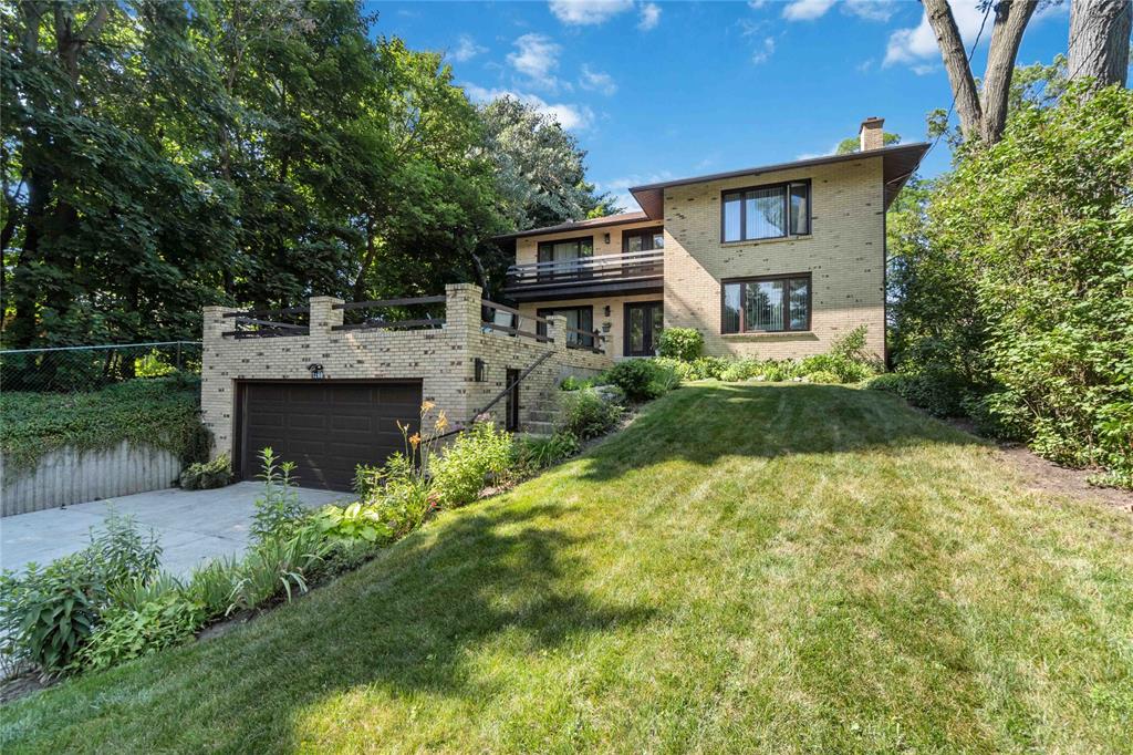 1260 LAKE HURON Parkway, Sarnia, Ontario, Canada photo 2