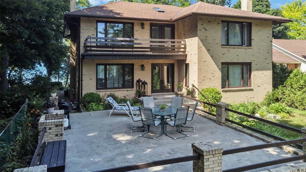 1260 LAKE HURON Parkway, Sarnia, Ontario, Canada photo 3
