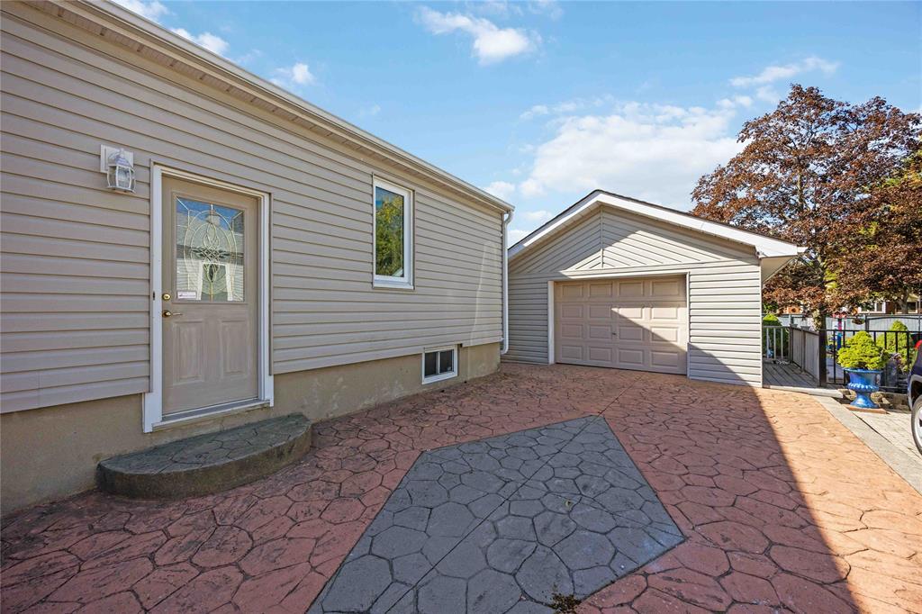 759 MELROSE Avenue, Sarnia, Ontario, Canada photo 27