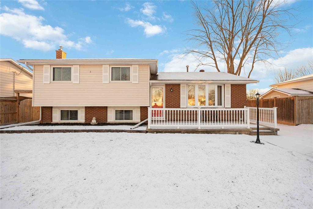 291 OAKDALE Court, St. Clair, Ontario, Canada photo 1