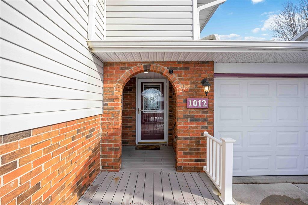 1012 BRIMWOOD Crescent, Sarnia, Ontario, Canada photo 3