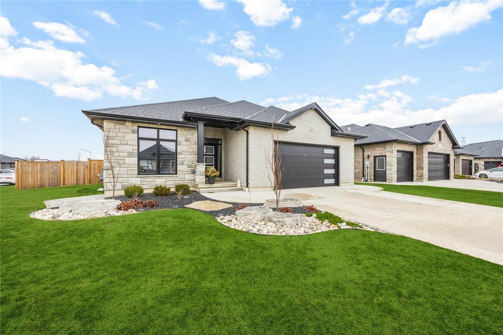 400 BAYHILL Drive, St. Clair, Ontario, Canada photo 2