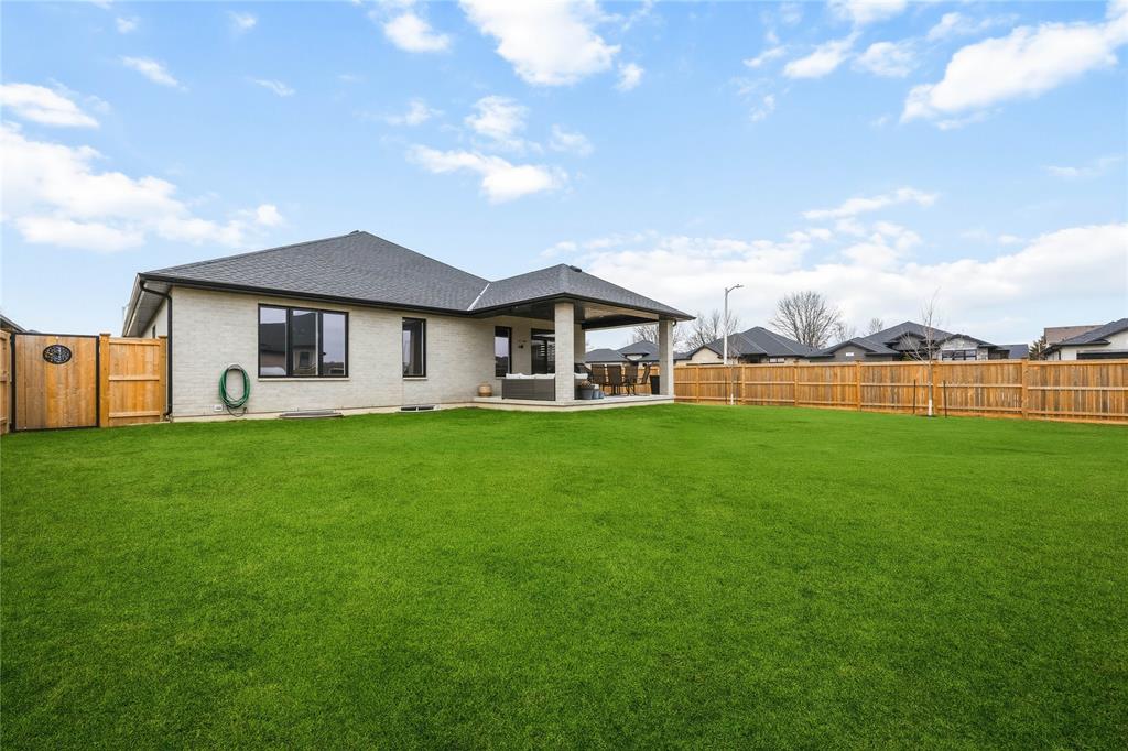 400 BAYHILL Drive, St. Clair, Ontario, Canada photo 45