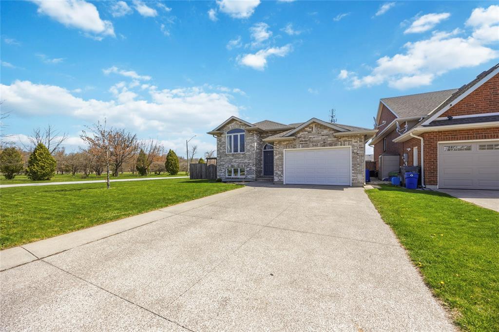 342 ELLIS Drive, St. Clair, Ontario, Canada photo 2