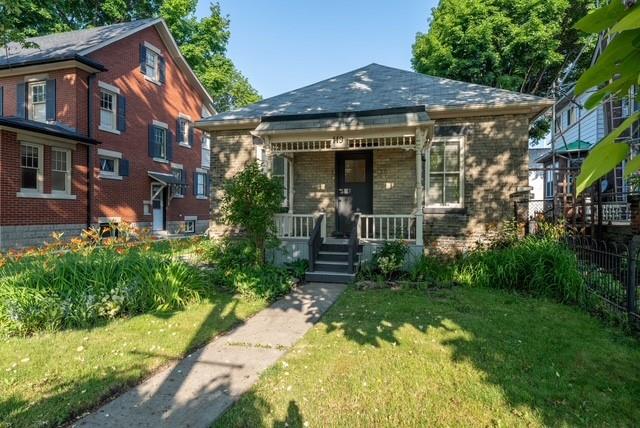 119 CHRISTINA Street South, Sarnia, Ontario, Canada photo 2